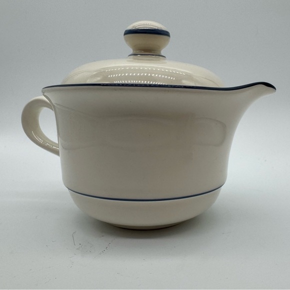 Vintage Lenox pinstripe creamer with lid - Picture 3 of 10
